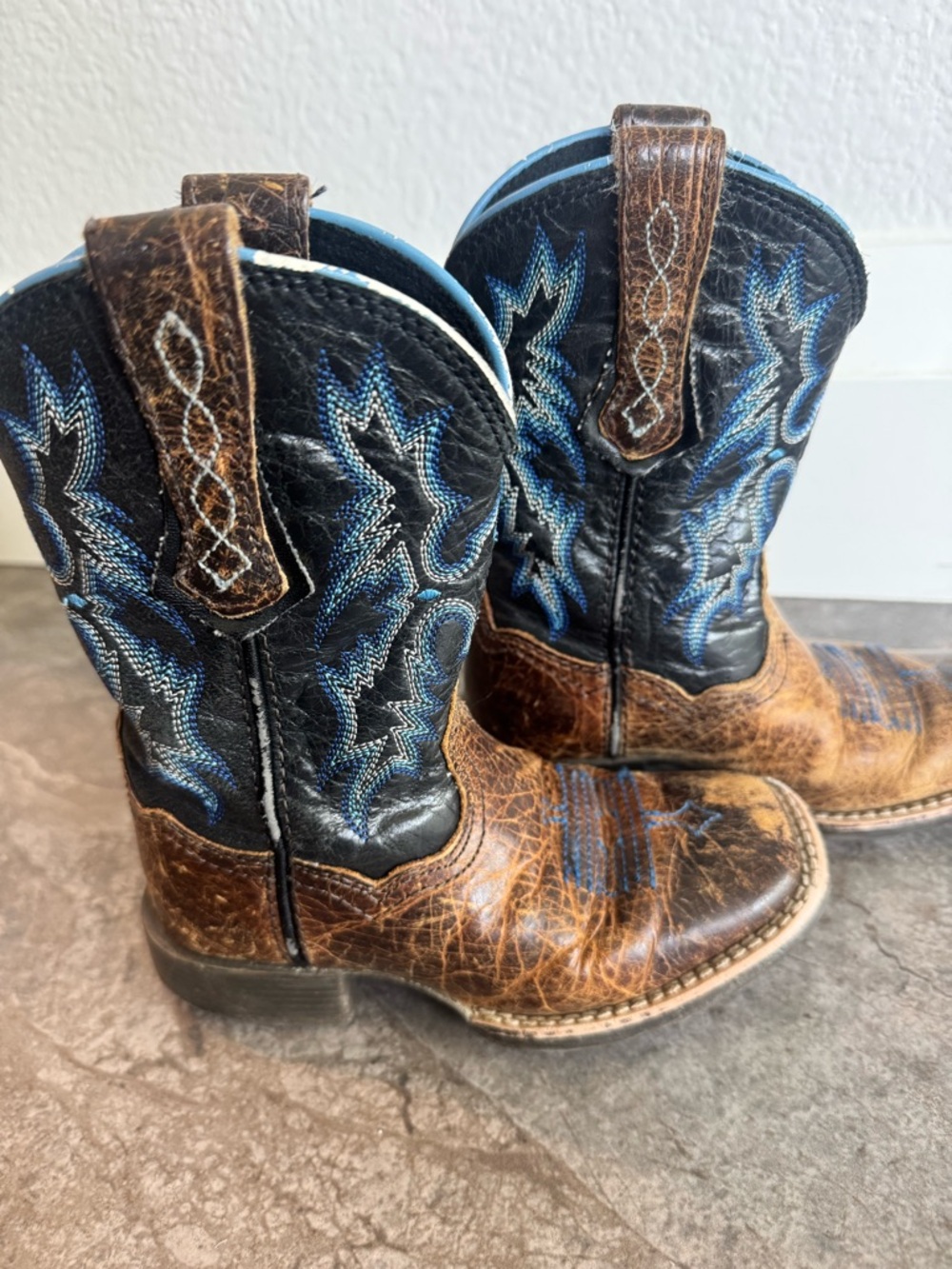 Ariat Brown Leather Cowboy Boots with Black Inner Lining and Blue Insole Accent